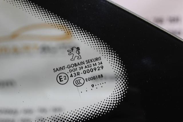 8569TC Стекло кузова (багажного отсека) правое купить Житомир