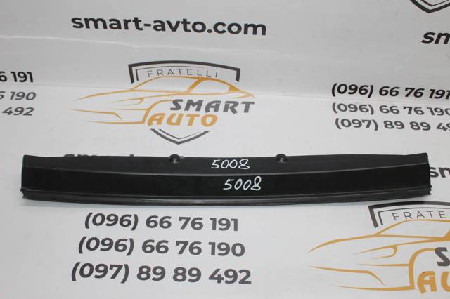 Пластик пятой двери 8748VT PEUGEOT