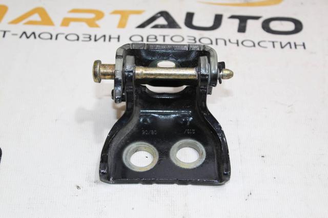 9037A0 Петля двери передней правой купить Ровно