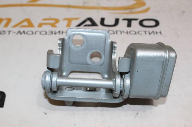 Петля двери задней правой 9037C0 PEUGEOT