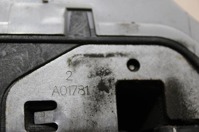 9137N8 PEUGEOT Замок двери боковой сдвижной правой купить в Киев