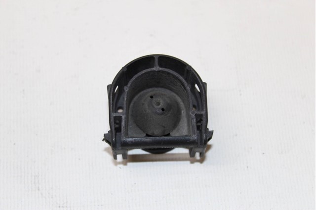 9639048580 PEUGEOT Кронштейн радиатора купить в Одесса