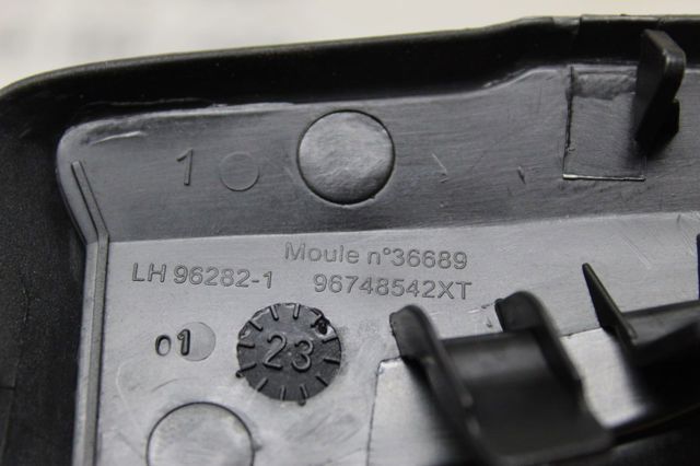 96748542XT PEUGEOT Молдинг лобового стекла нижний купить в Ровно