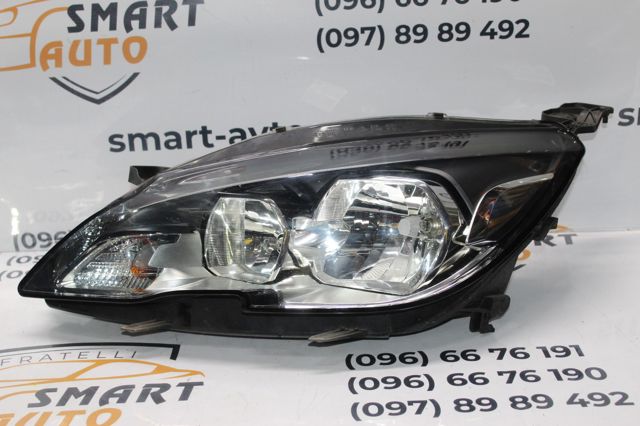 Вставка фары левой 9677523080 PEUGEOT