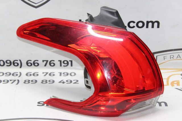 Задняя левая внешняя фара 9678074280 PEUGEOT
