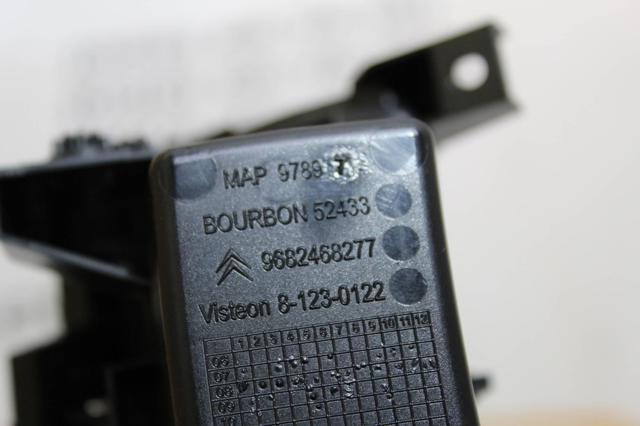 PEUGEOT 9682468277 в наличии Тернополь