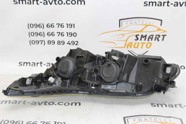 PEUGEOT 9684382280 Правая фара в наличии Чернигов