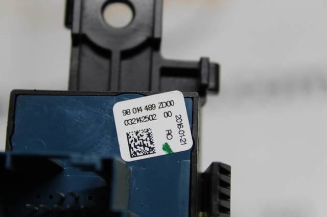 98014489ZD PEUGEOT Клавиша электромеханического стояночного тормоза купить в Тернополь