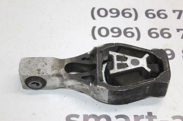 Задняя опора двигателя Peugeot 308 2