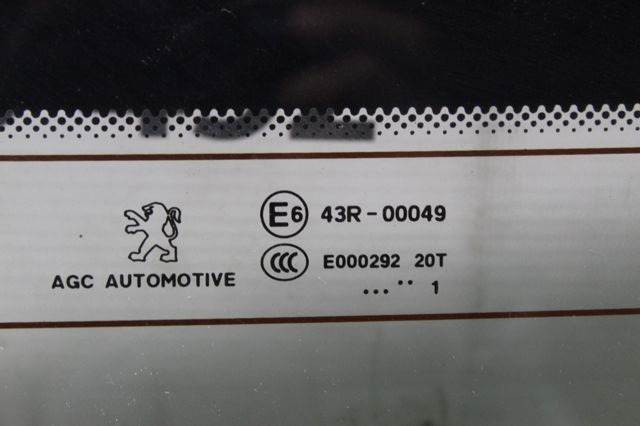 PEUGEOT 9805998080 Стекло заднее в наличии Ужгород