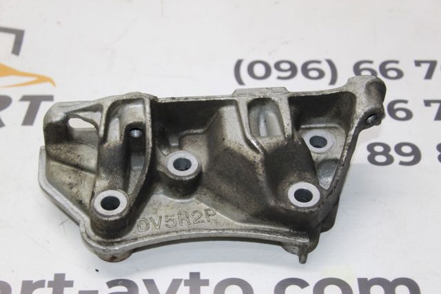 9810967480 PEUGEOT Кронштейн подушки (опоры) двигателя правой купить в Павлоград