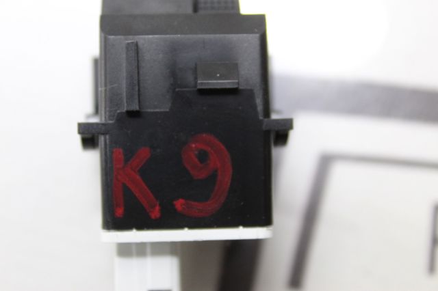 98125550ZD PEUGEOT Кнопка (регулятор) корректора фар купить в Львов
