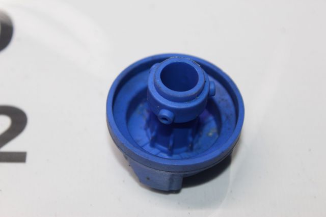 Крышка заливной горловины бака AD BLUE 9822165280 PEUGEOT