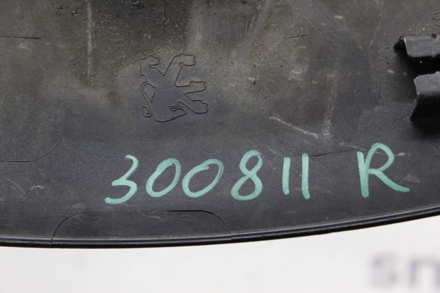 9825289077 Расширитель (накладка) арки заднего крыла правый купить Черкассы