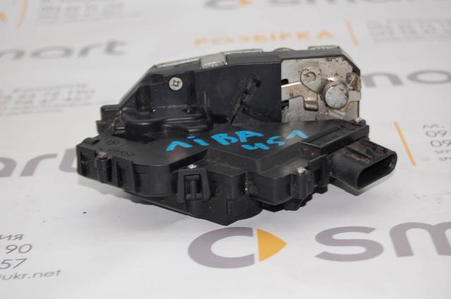 A4517200535 MERCEDES Замок водительской двери купить в Запорожье