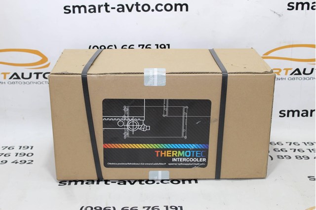 Радиатор интеркуллера DAX040TT THERMOTEC