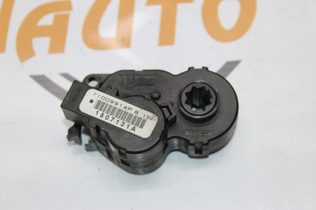 Мотор заслонки печки T1009914P PEUGEOT