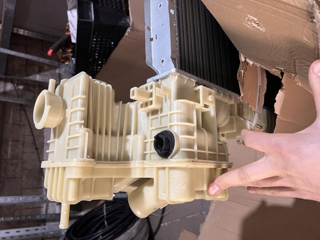 D7M014TT THERMOTEC Радиатор охлаждения двигателя купить в Ужгород