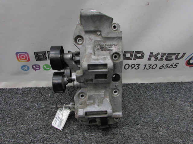 Кронштейн компрессора кондиционера 11168506863 BMW