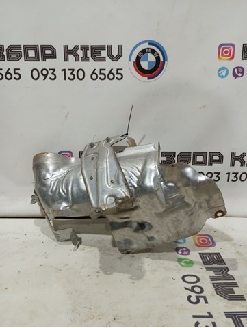 Крышка выпускного коллектора 11657618370 BMW