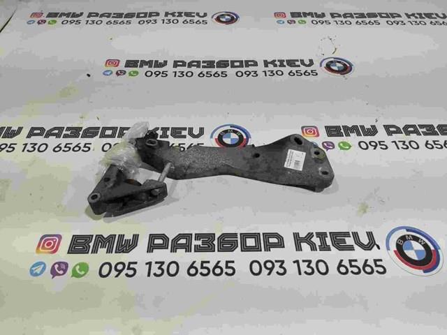 Кронштейн КПП 22116769281 BMW