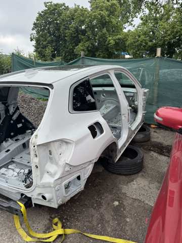 Проем передней правой двери 41007494062 BMW