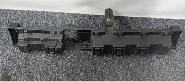 BMW 51127477434 Кронштейн бампера заднего центральный в наличии Киев