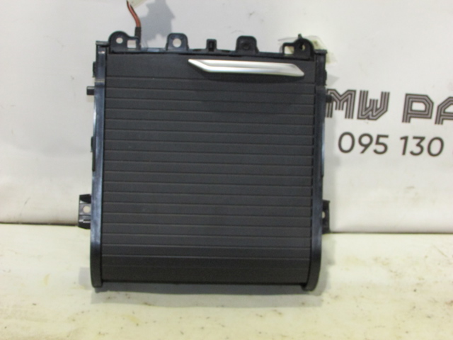 Подстаканник подлокотника центральной консоли 51165A010A0 BMW