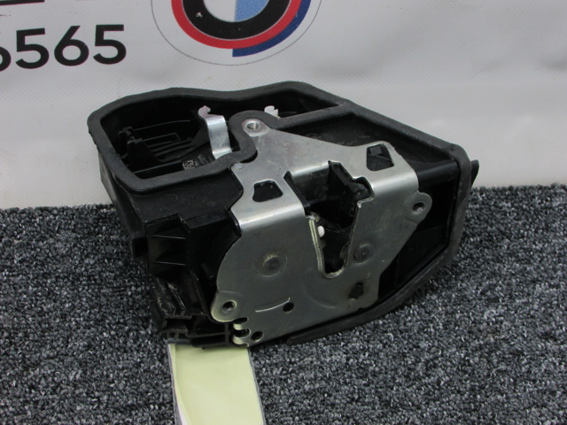 Внутренний дверной замок 51217318416 BMW