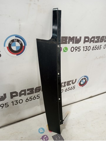 Накладка задней двери, правой, вертикальная 51357258308 BMW