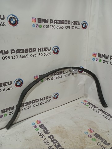 Уплотнитель капота 51767329397 BMW