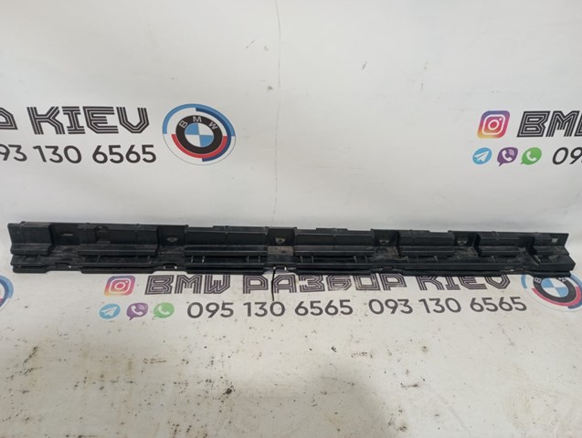 Кронштейн наружной накладки порога левой 51777184777 BMW