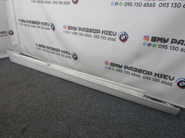 Внешний правый порог  51777262664 BMW
