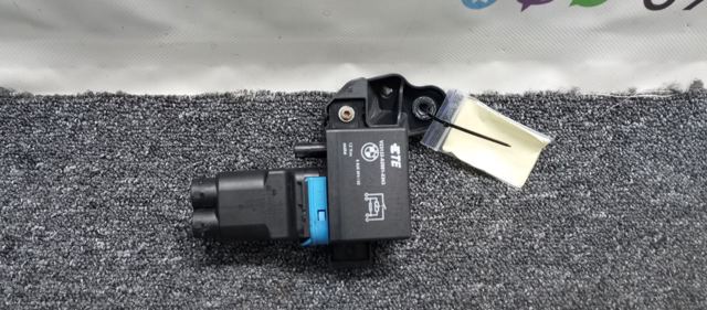 Автомобильные реле поворотов 61366836504 BMW