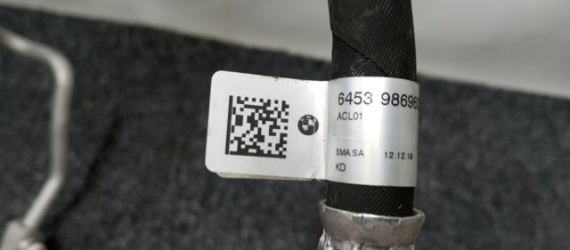 Трубка кондиционера от компрессора к радиатору 64539869635 BMW