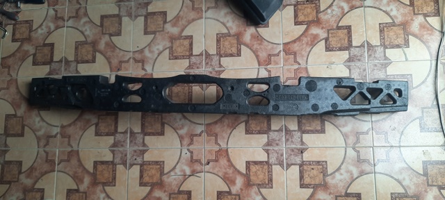 Абсорбер бампера переднего 51117331787 BMW