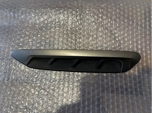 Молдинг крыла переднего левого 7418605 BMW