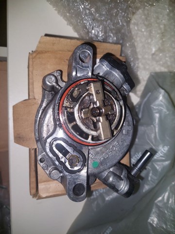 BOSCH 9804021880 Насос вакуумный в наличии Николаев
