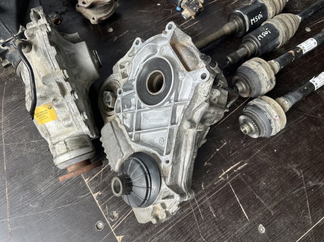 Делитель передач 27107889034 BMW