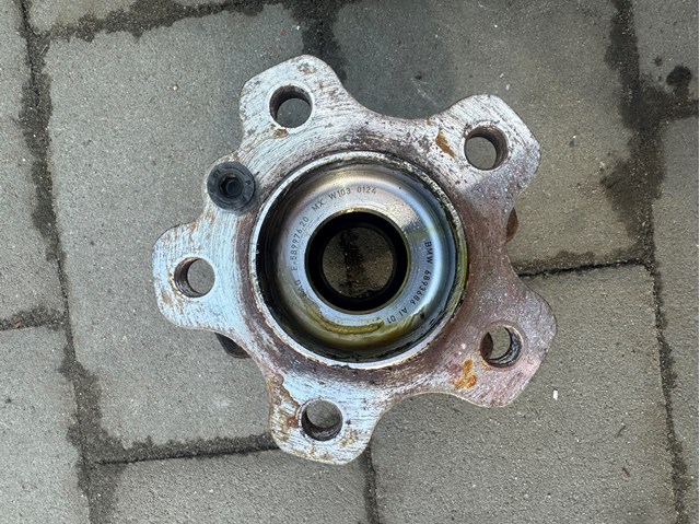 BMW 31206893686 Ступица передняя в наличии Днепр