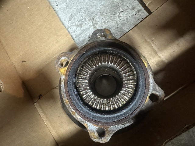 Ступица (передняя) 31206895674 BMW