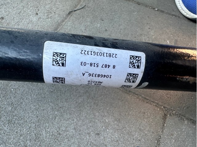 Полуось задняя, правая 33208487518 BMW