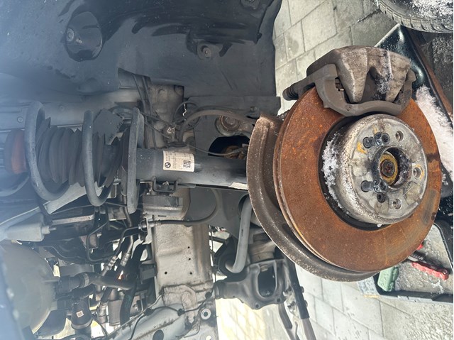 Суппорт тормозной передний левый 34106882253 BMW