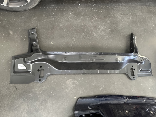 Панель багажного отсека задняя 41007487303 BMW