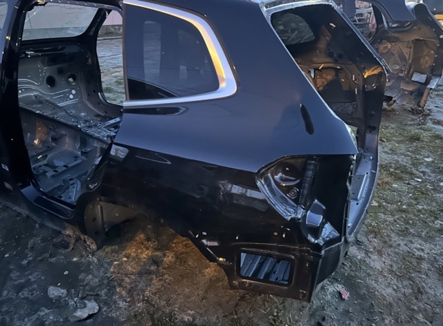 Крыло заднее левое 41007494011 BMW