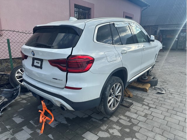 Крыло правое заднее 41007494012 BMW