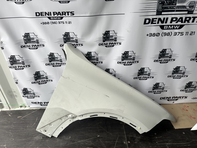 Переднее правое крыло 41007933472 BMW