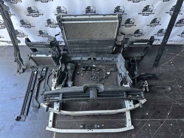 Усилитель переднего бампера  51117428246 BMW