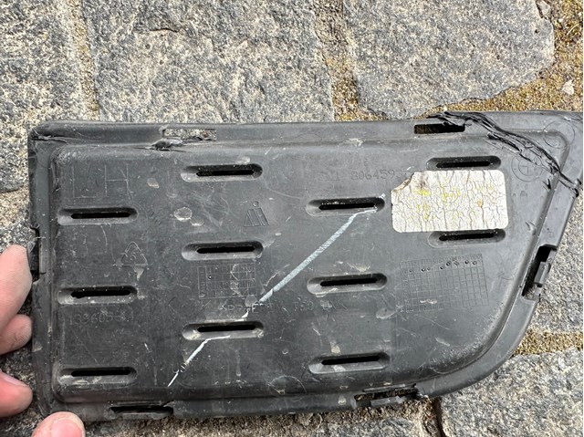BMW 51118064593 Решетка бампера переднего нижняя в наличии Запорожье