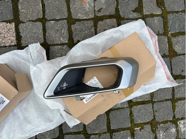 51125A5C8D5 BMW Насадка на глушитель купить в Житомир